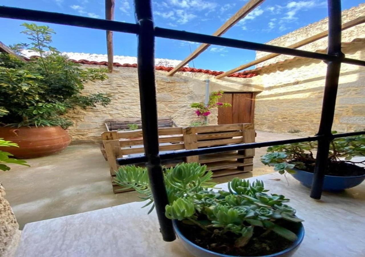 Nikos Traditional House Malathiros Экстерьер фото