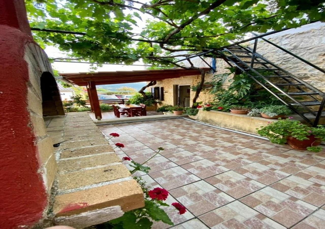 Nikos Traditional House Malathiros Экстерьер фото